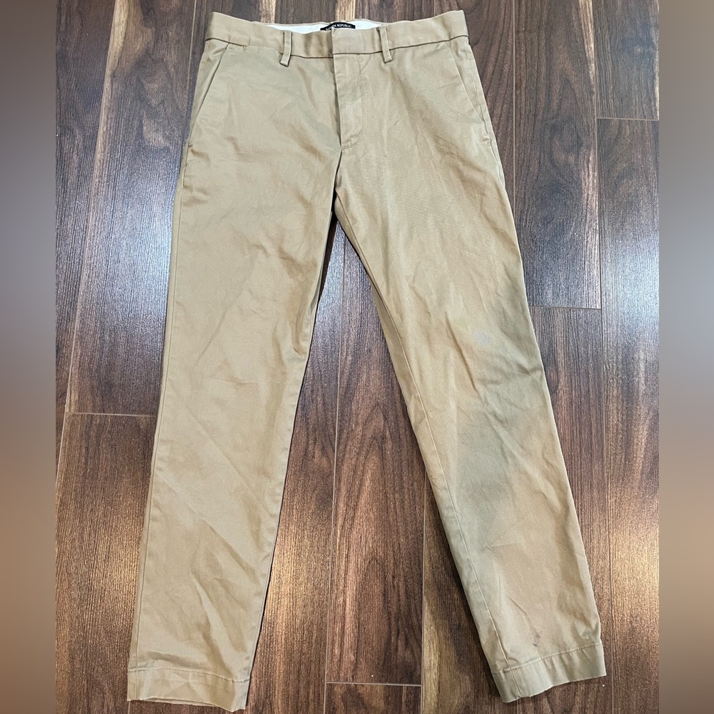 Banana Republic Chino